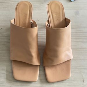 Zara Leather Mules Sandals Nude Size 39 US8